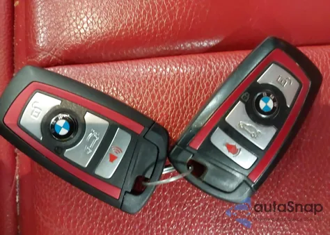 2014 BMW 328I xDrive z USA, uszkodzony, nr VIN WBA3B5C52EP652142